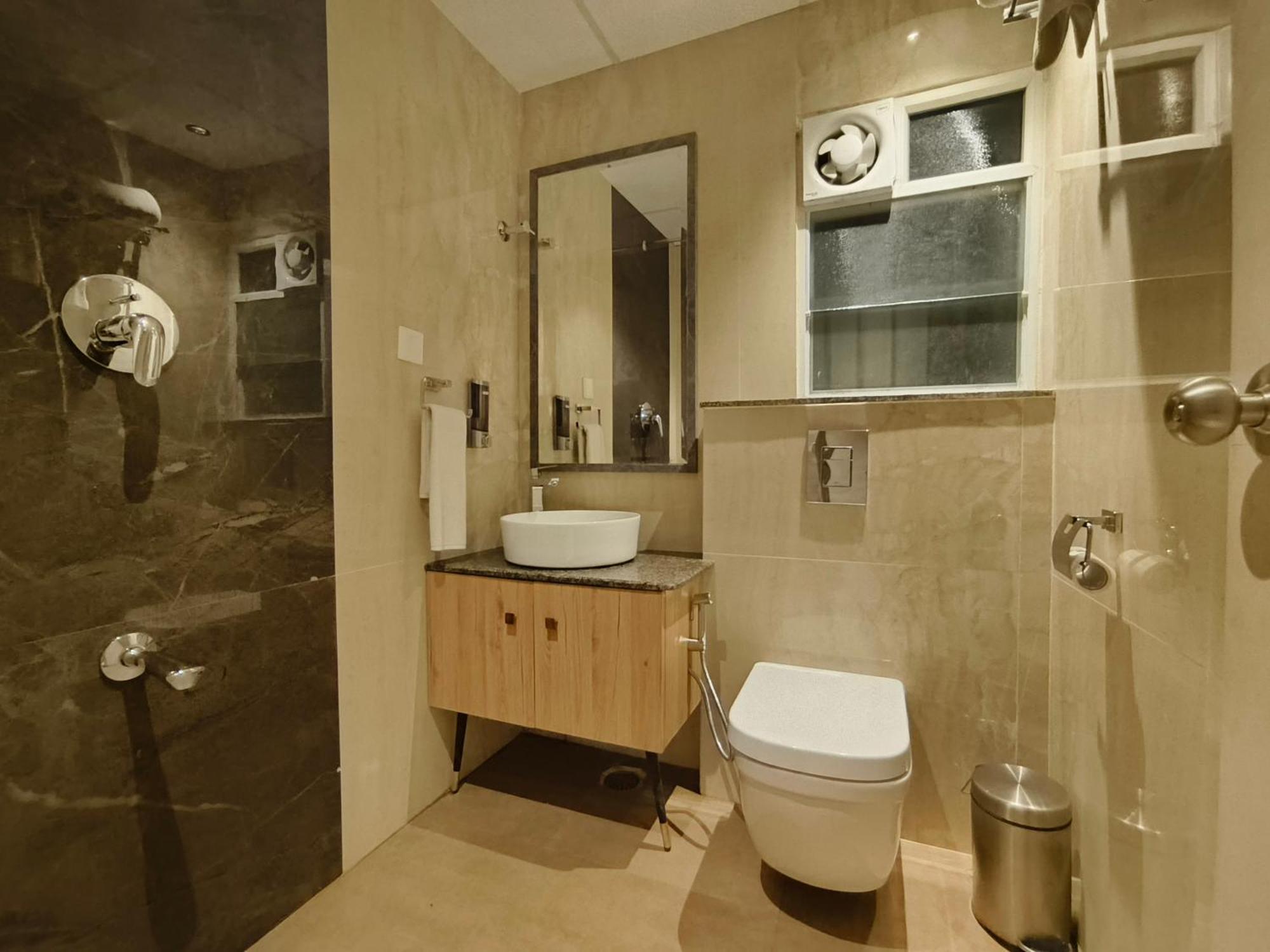 Olive Hotel Le Opera By Embassy Group Μπανγκαλόρ Εξωτερικό φωτογραφία