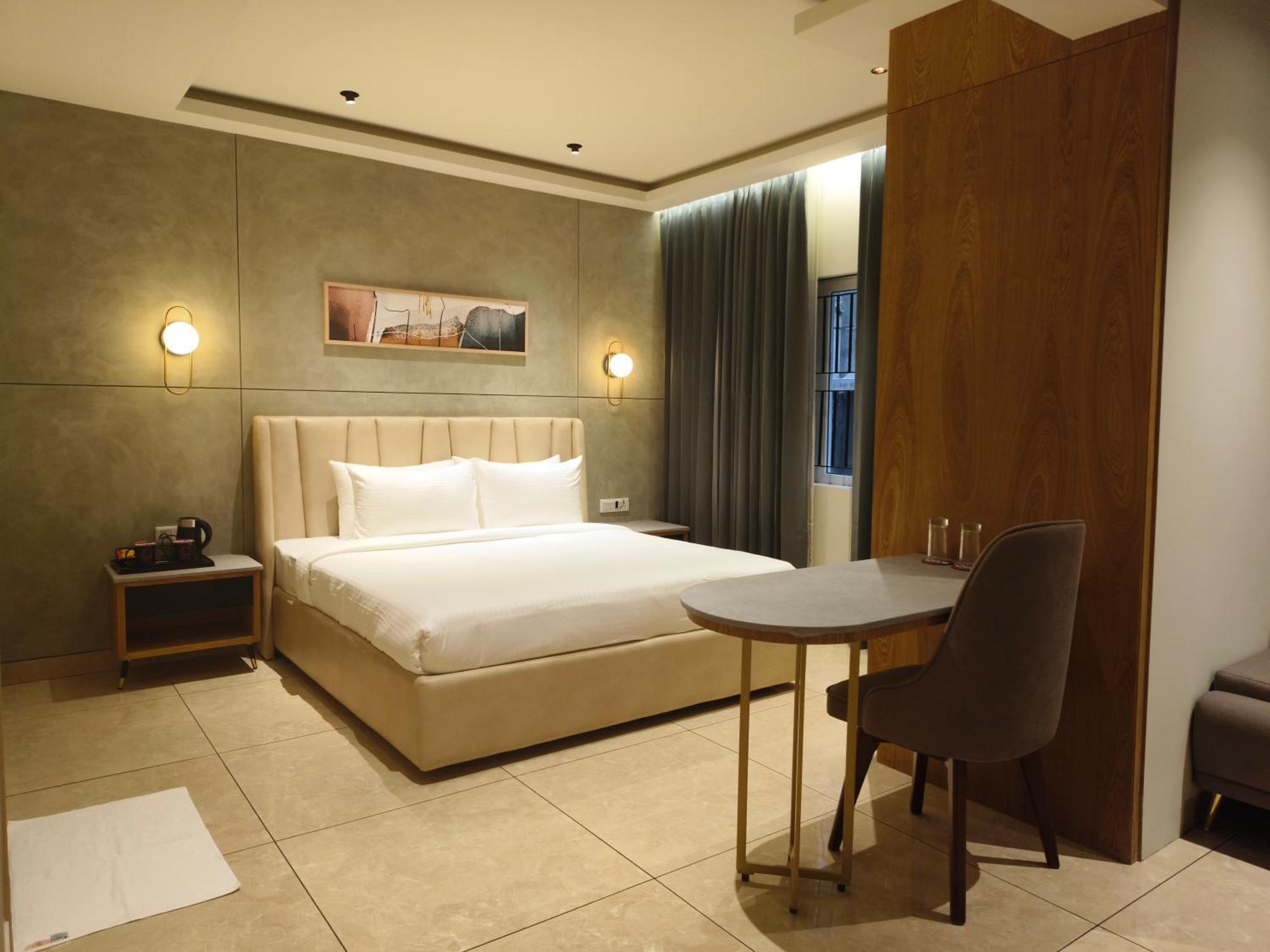 Olive Hotel Le Opera By Embassy Group Μπανγκαλόρ Εξωτερικό φωτογραφία