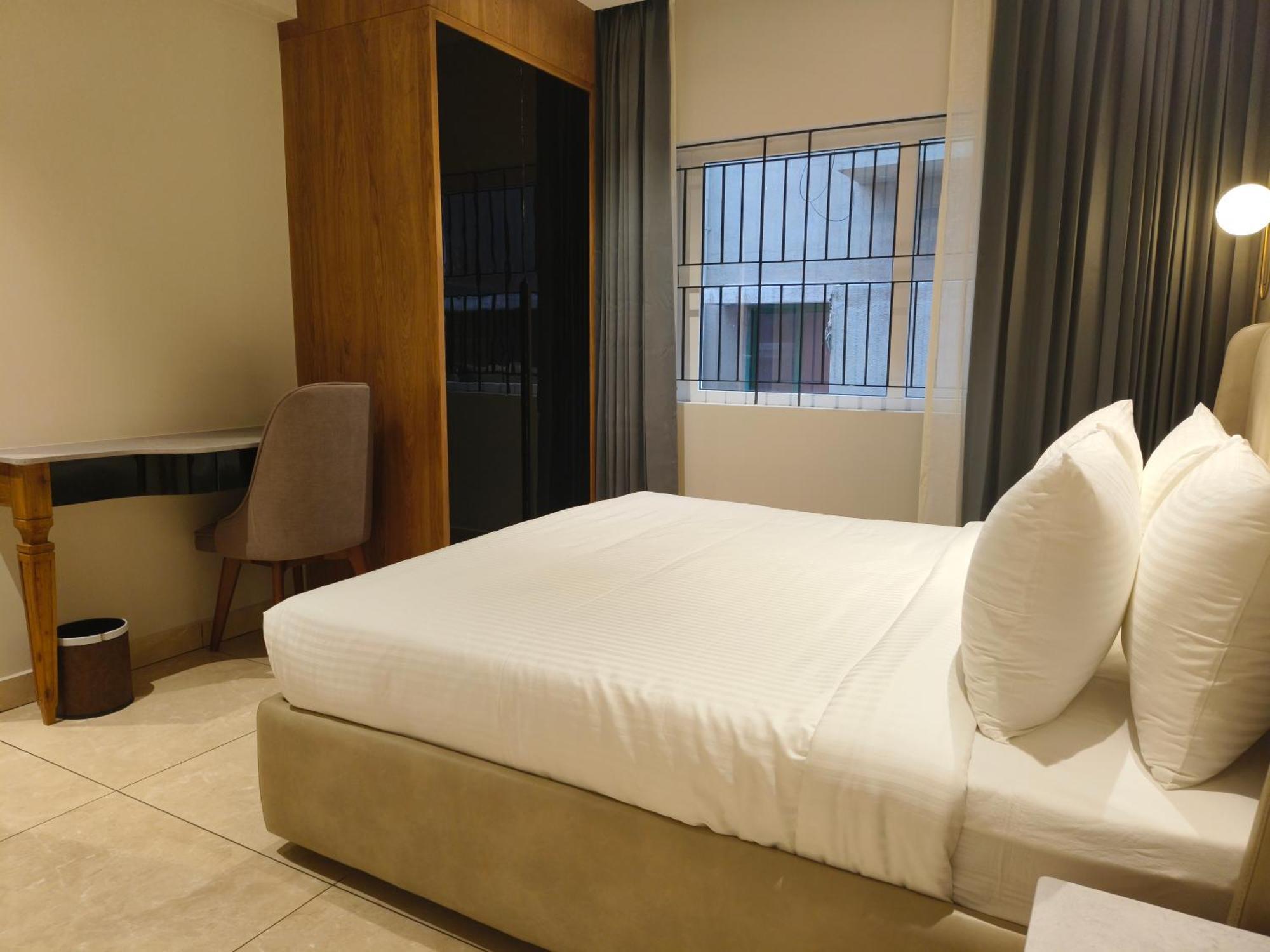 Olive Hotel Le Opera By Embassy Group Μπανγκαλόρ Εξωτερικό φωτογραφία