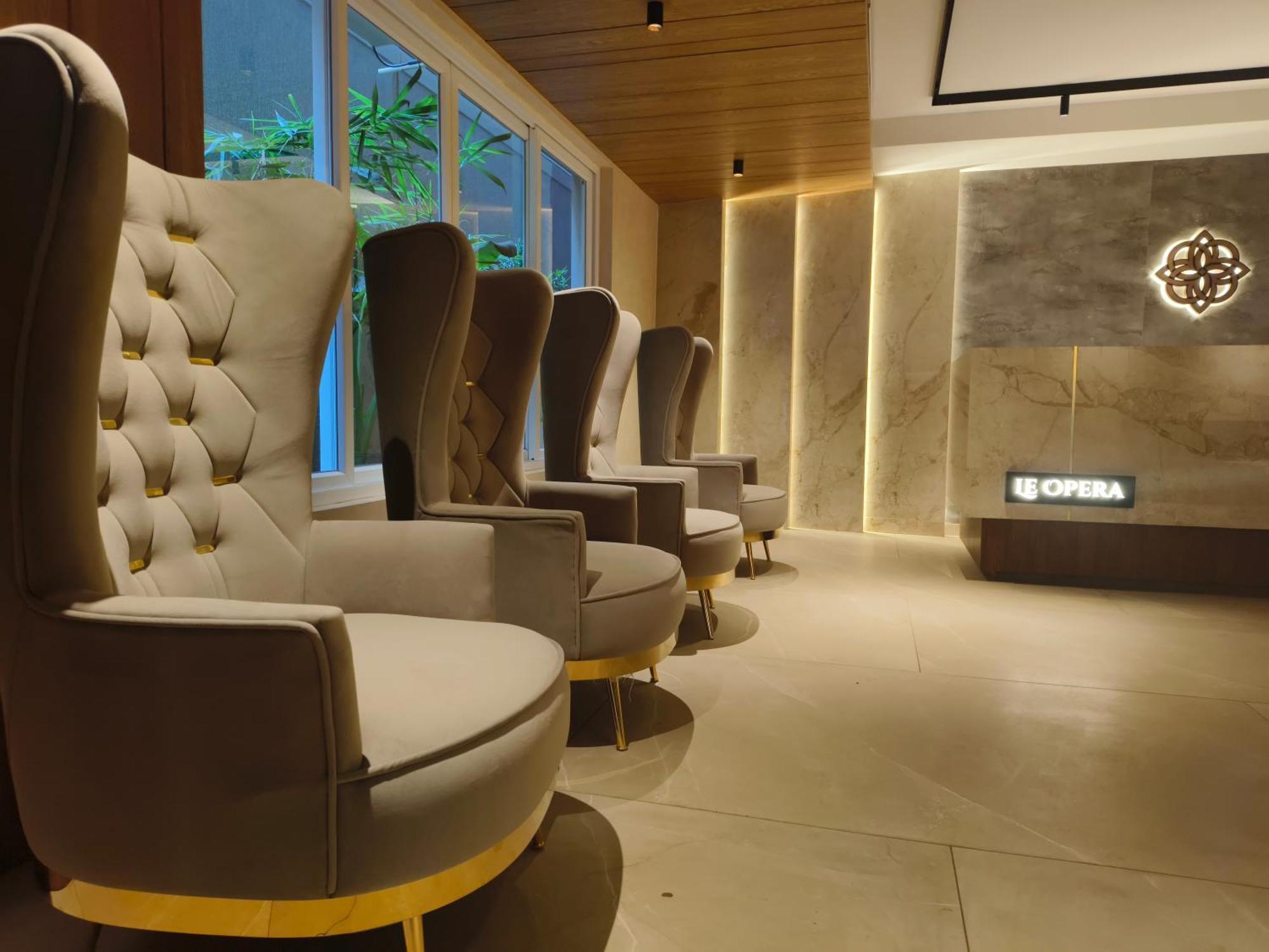 Olive Hotel Le Opera By Embassy Group Μπανγκαλόρ Εξωτερικό φωτογραφία