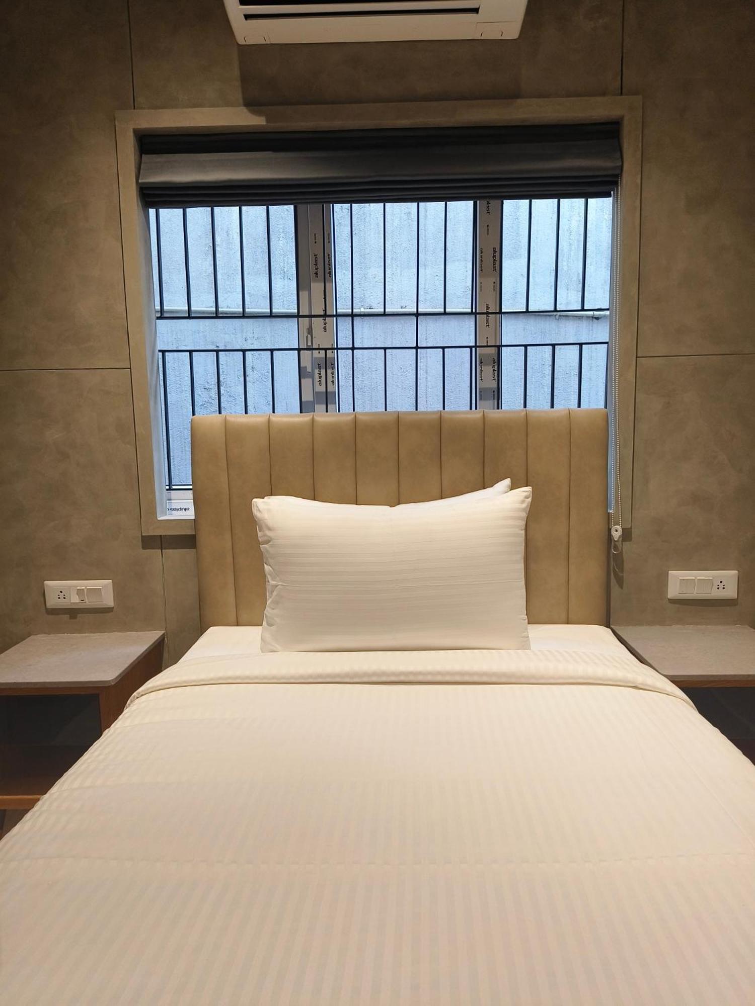 Olive Hotel Le Opera By Embassy Group Μπανγκαλόρ Εξωτερικό φωτογραφία