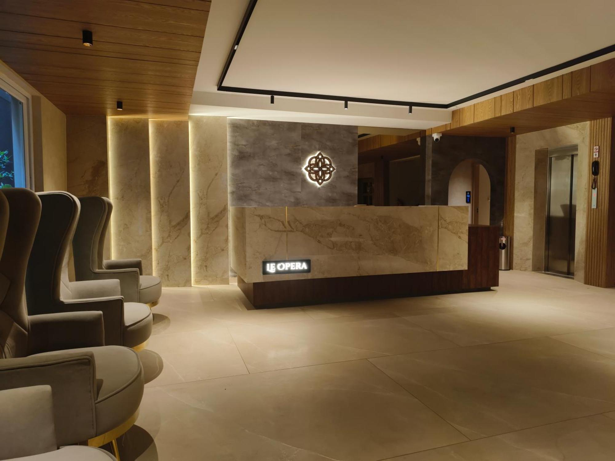 Olive Hotel Le Opera By Embassy Group Μπανγκαλόρ Εξωτερικό φωτογραφία